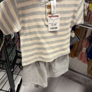 BEBE NIÑO Talla 12M Modern Moments Set de 2 Piezas Polo Manga Corta Rayas y Short Gris