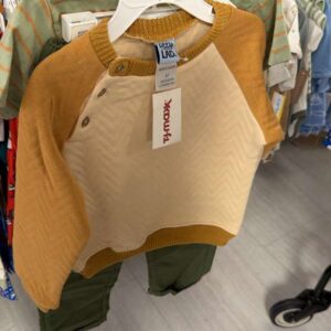 Ropa Niño Talla 4T Little Lad Set de 3 Piezas: Suéter Beige/Mostaza, Polo Verde y Pantalón Verde