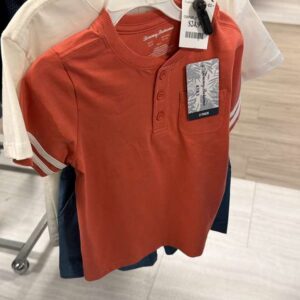 Ropa Niño Talla 5T Tommy Bahama Set 3 Piezas (2 Polos y 1 Short) Naranja, Blanco y Azul