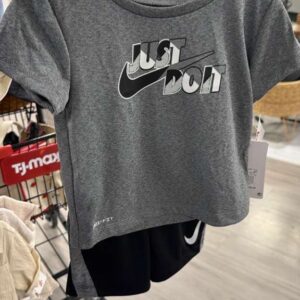 Ropa Bebé Hombre 18M Nike Set Polo Gris y Short Negro Dri-Fit